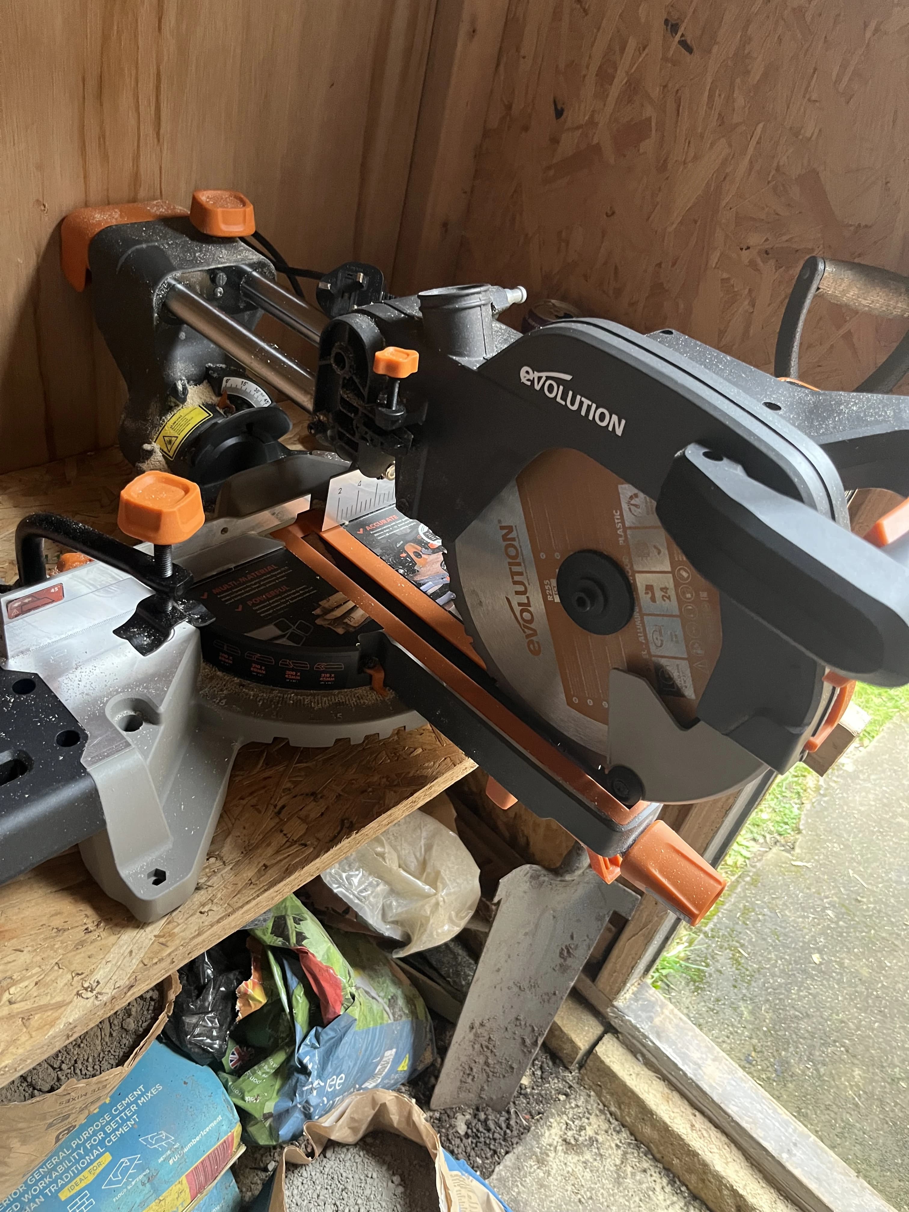 Evolution R255SMS-DB 255mm  Electric Double-Bevel Sliding Multi-Material Mitre Saw 220-240V